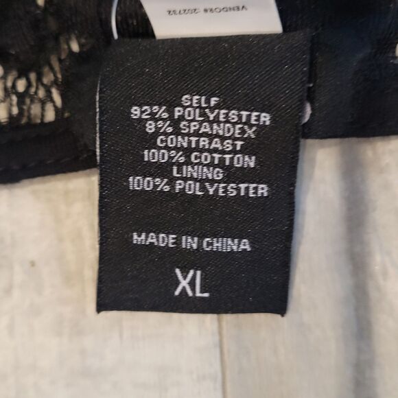 NWT Hot Topic Cosmic Aura Black Slashed Lace Tank Size XL Gothic Steampunk - Picture 5 of 8